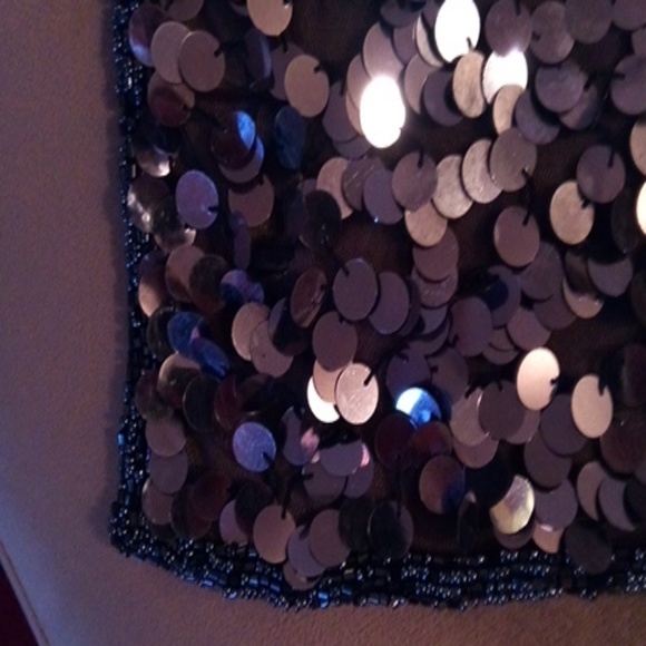 Sequince & beaded halter top - Picture 5 of 7